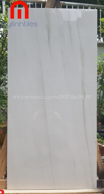 Gạch ốp tường 60x120 đơn giản sang trọng Gạch ốp tường 60x120 đơn giản sang trọng